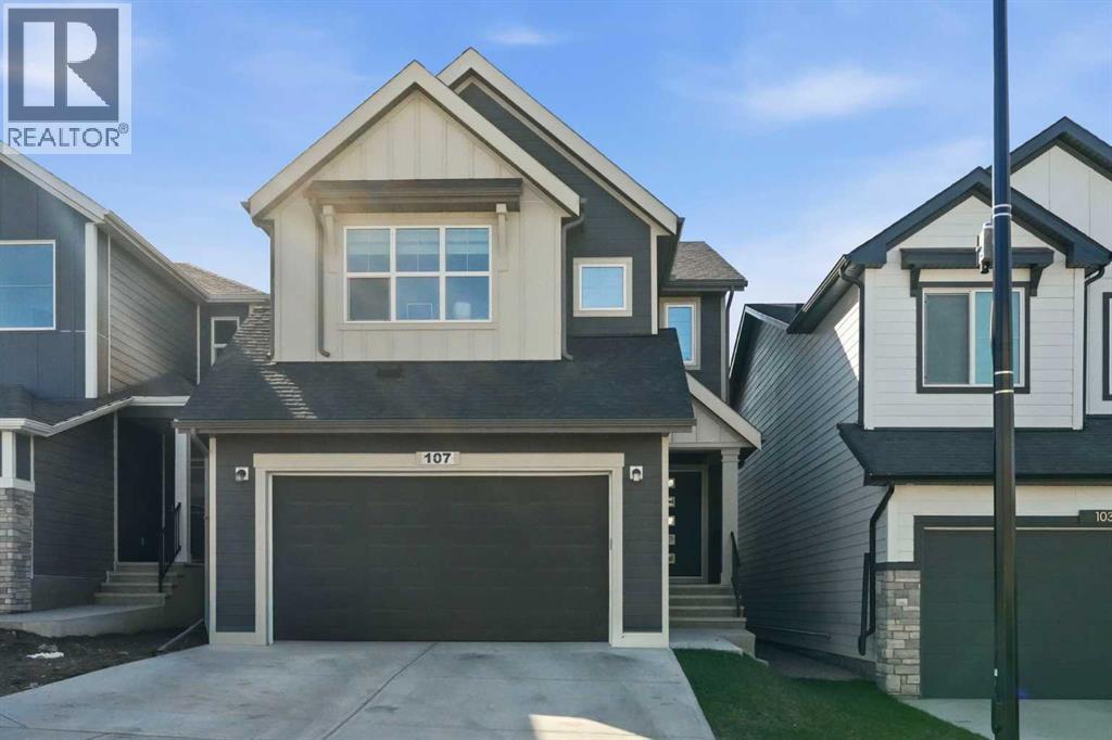 House for Sale in 107 Versant View SW|Calgary, Alberta T2Y0X3