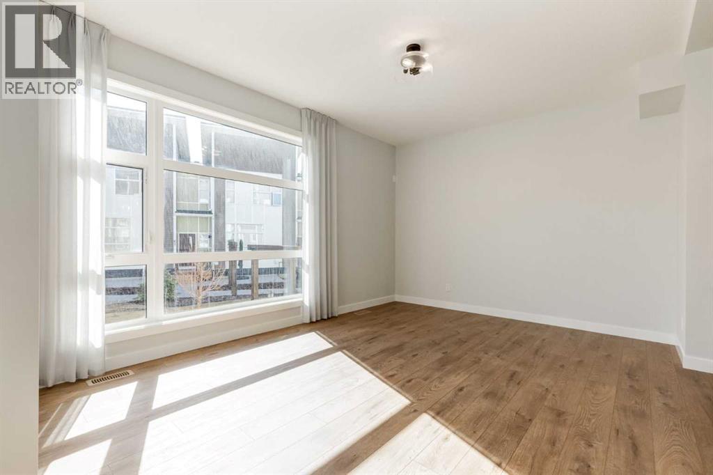 Row / Townhouse for Sale in 121 Walden Lane SE|Calgary, Alberta T2X2A7 2