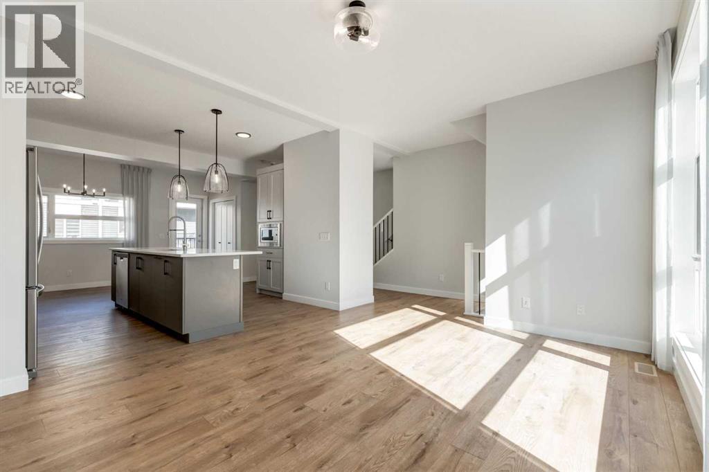 Row / Townhouse for Sale in 121 Walden Lane SE|Calgary, Alberta T2X2A7 3