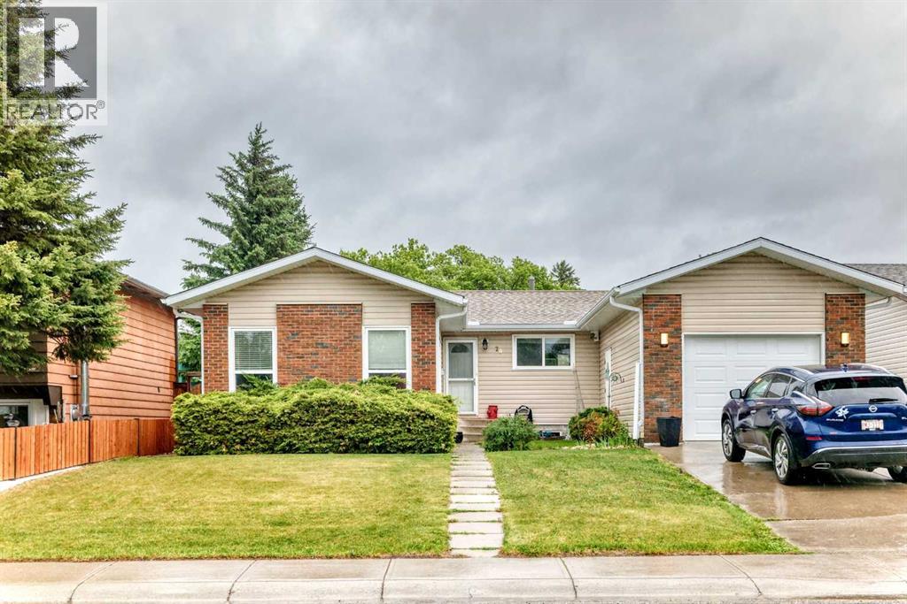 House for Sale in 20 Deermont Way SE|Calgary, Alberta T2J5P3