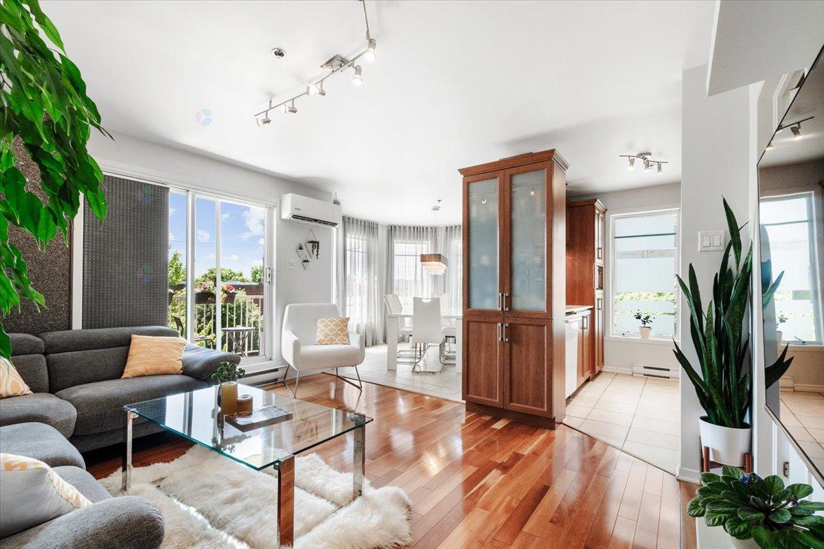 7441 Av. des Halles, #302, Montréal (Anjou), Quebec H1M3T4