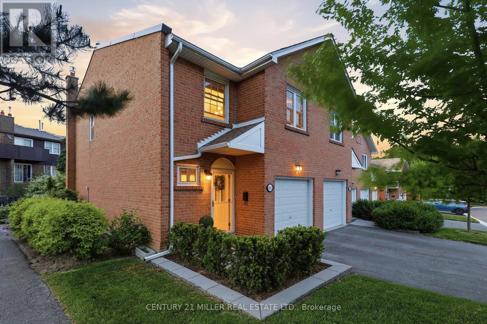 Row / Townhouse for Sale in 66 - 1951 RATHBURN ROAD E|Mississauga (Rathwood), Ontario L4W2N9 2