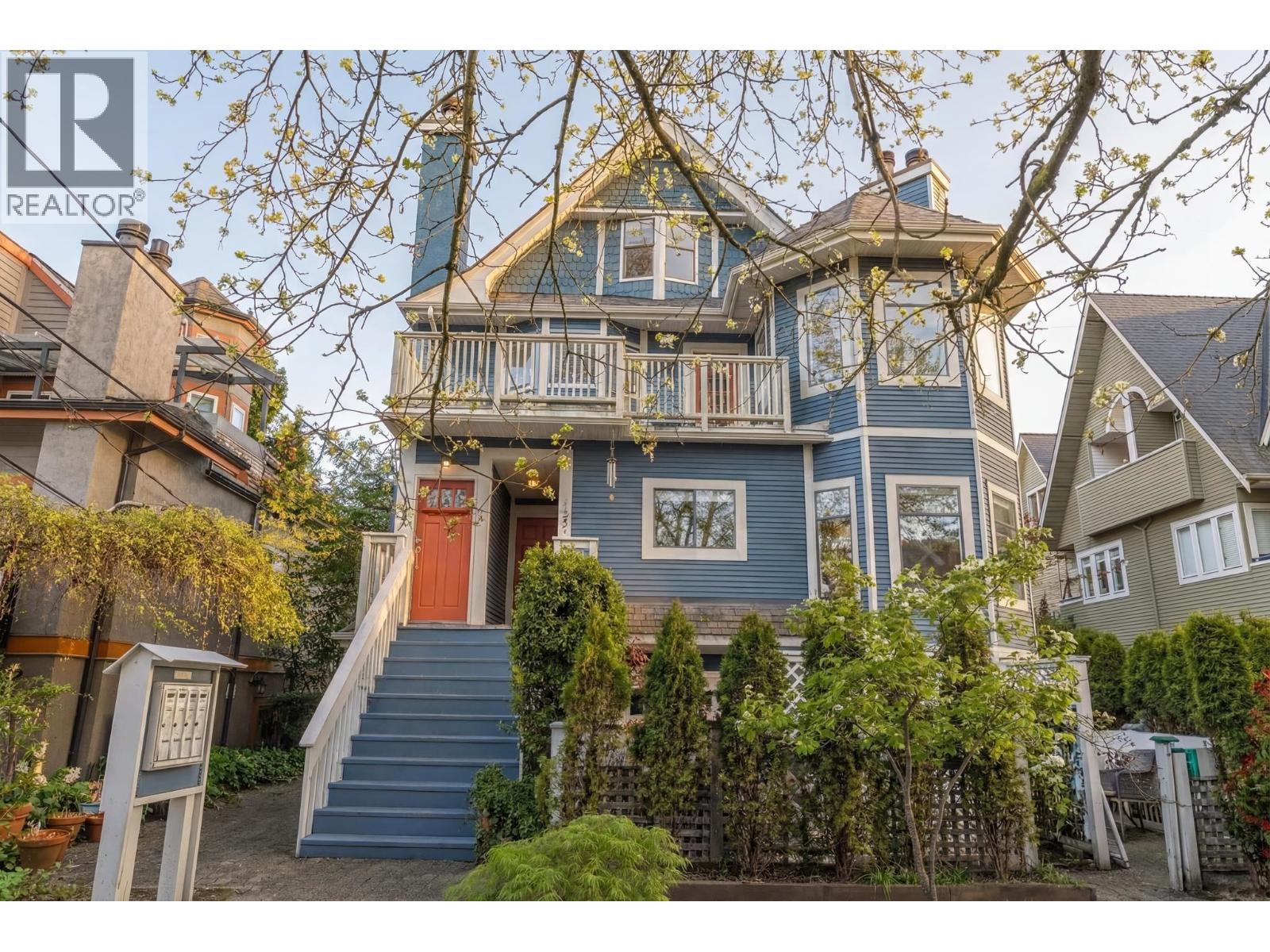 2427 W 6TH AVENUE|Vancouver, British Columbia V6K1W2