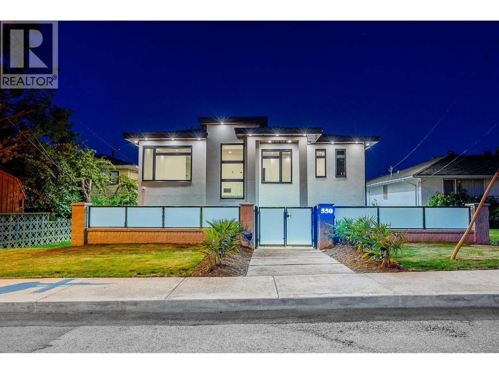 550 RICHMOND STREET|New Westminster, British Columbia V3L4C7