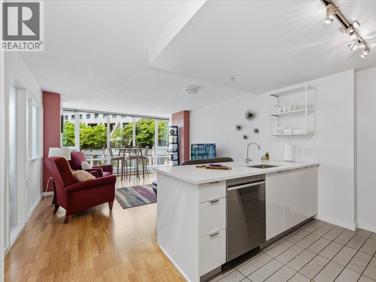 805 788 HAMILTON STREET|Vancouver, British Columbia V6B0E9