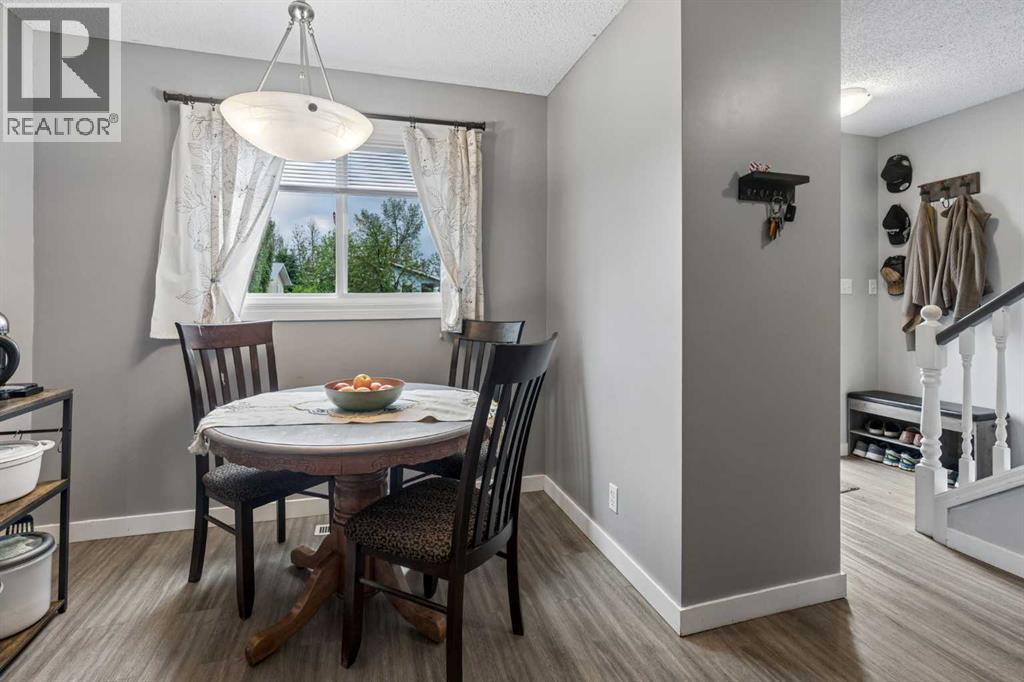 Row / Townhouse for Sale in 109, 4810 40 Avenue SW|Calgary, Alberta T3E1E5 5