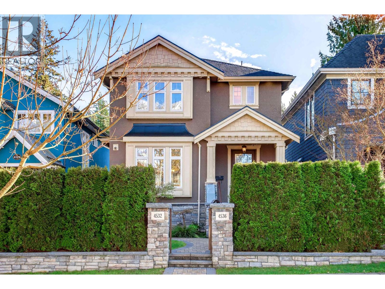 4532 W 15TH AVENUE|Vancouver, British Columbia V6R3B4