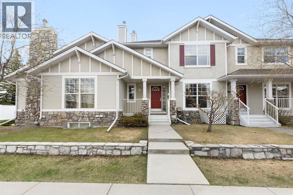 Row / Townhouse for Sale in 18 West Springs Gate SW|Calgary, Alberta T3H4P5