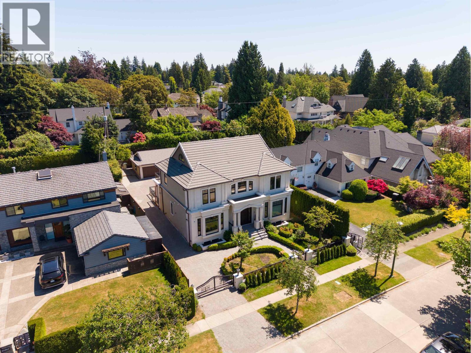 6638 MARGUERITE STREET|Vancouver, British Columbia V6P5E9