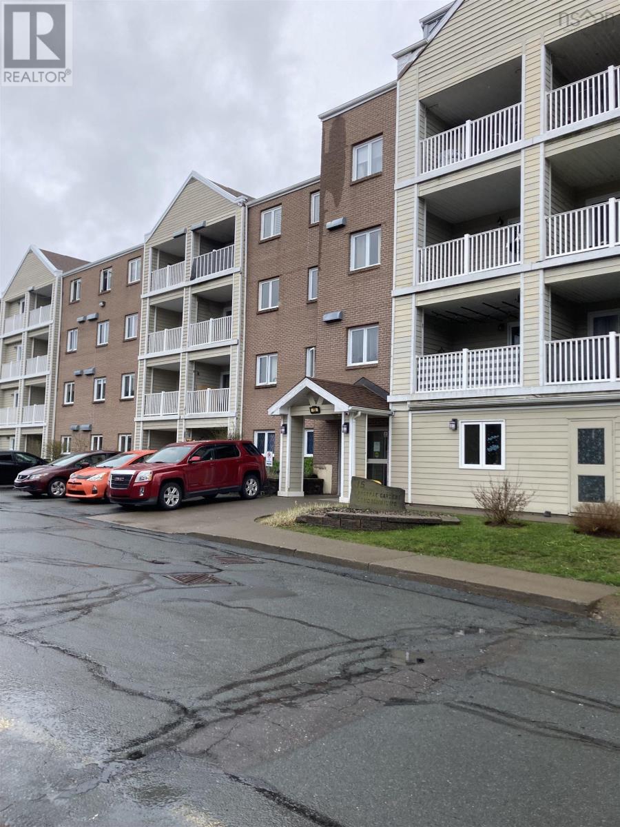For sale: 103 15 Langbrae Drive, Halifax, Nova Scotia B3M3W5