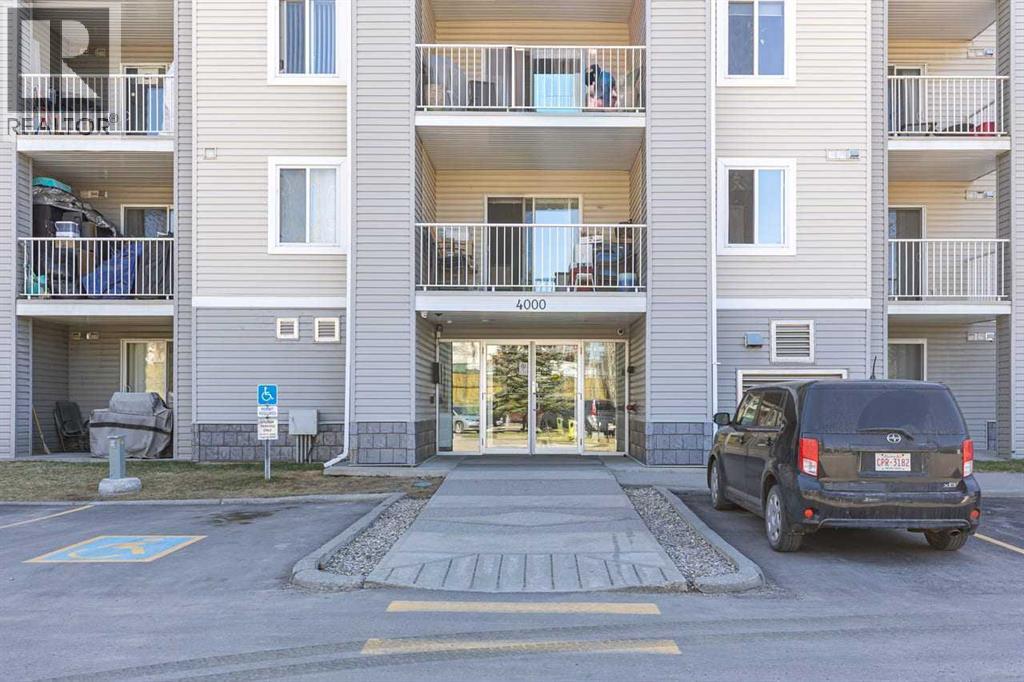 Apartment for Sale in 4205, 1620 70 Street SE|Calgary, Alberta T2A7Y9 4