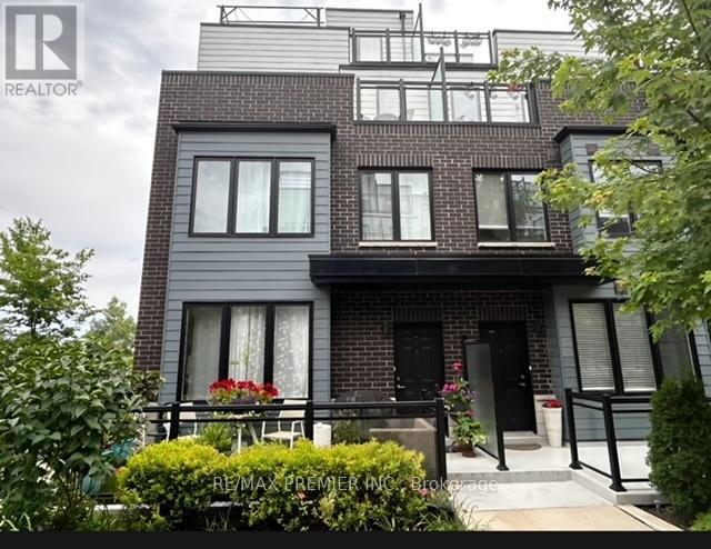 Row / Townhouse for Sale in 1 - 2255 MCNAB LANE|Mississauga (Clarkson), Ontario L5J0B3
