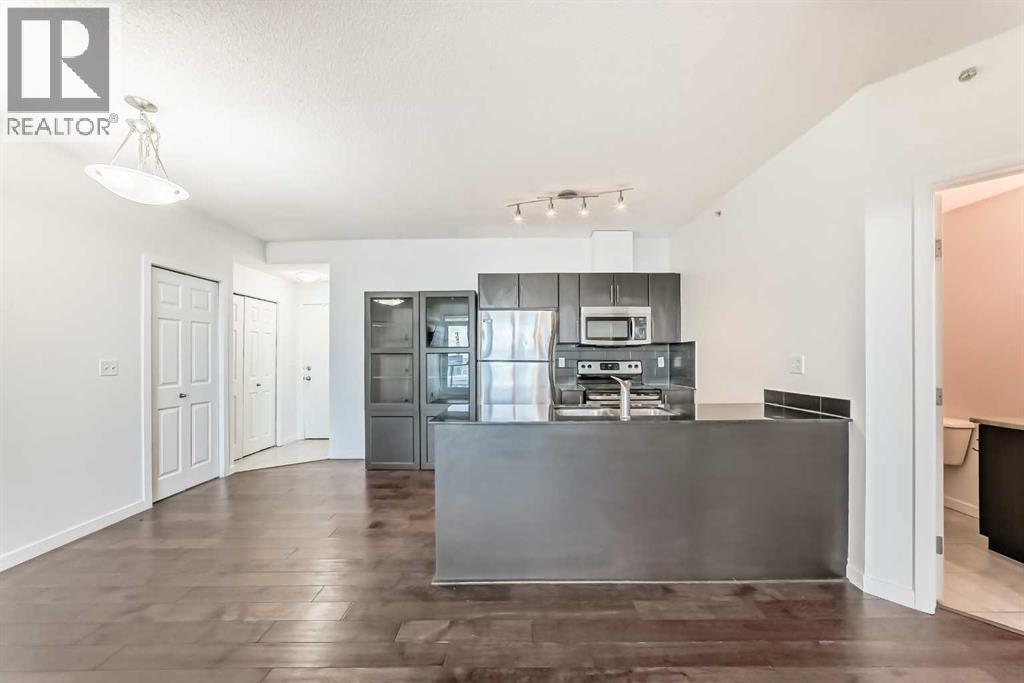 Apartment for Sale in 1705, 325 3 Street SE|Calgary, Alberta T2G0T9 4