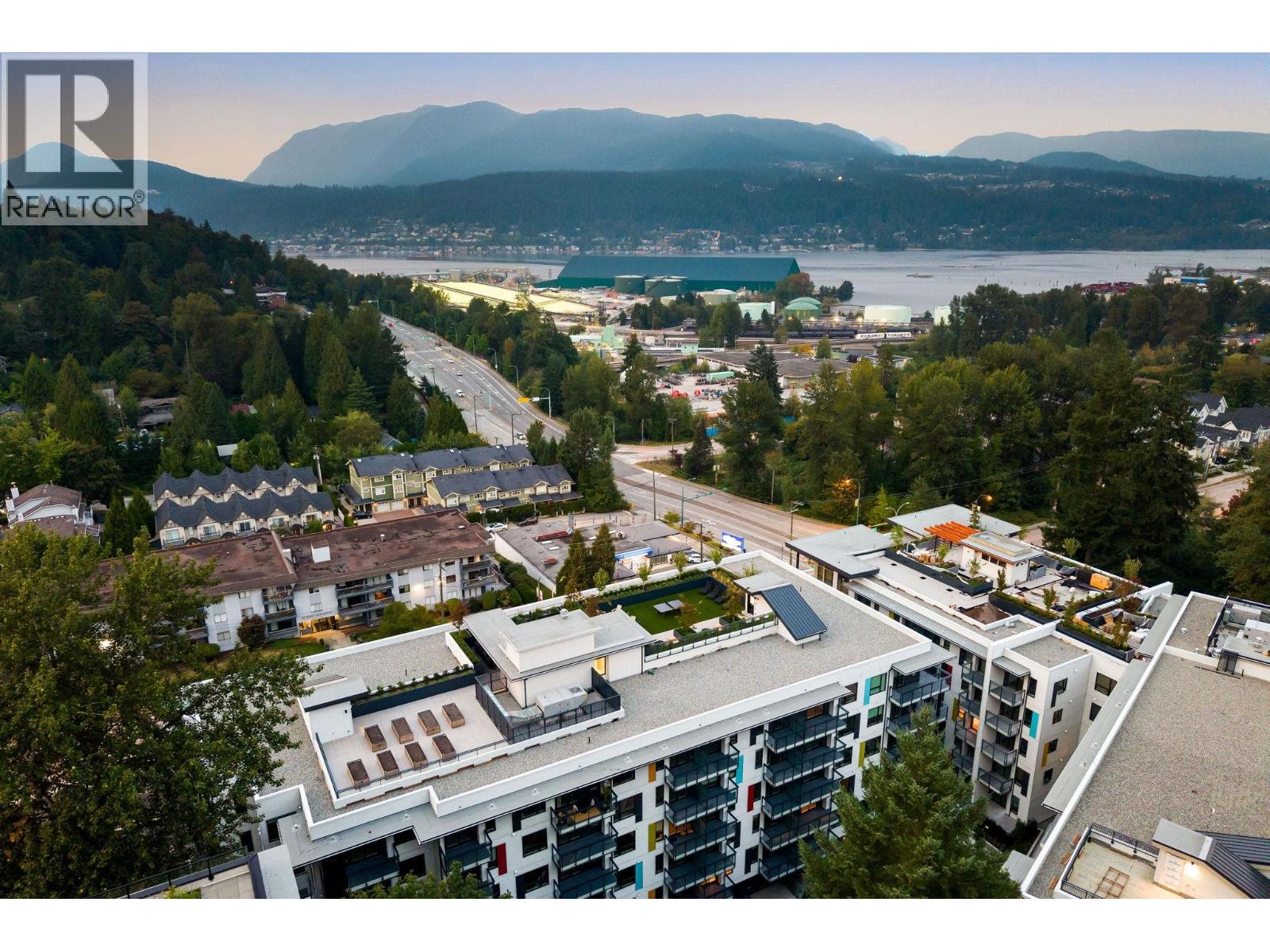210 2015 ST. JOHNS STREET|Port Moody, British Columbia V3H0N5