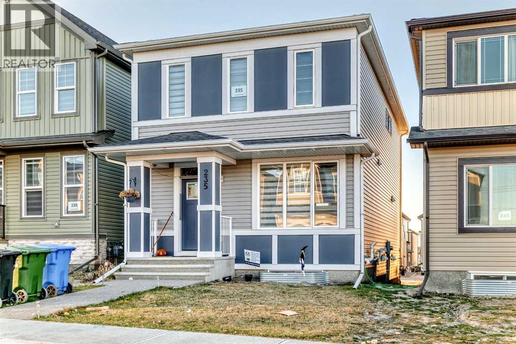 House for Sale in 235 Cornerbrook Road NE|Calgary, Alberta T3N2J3