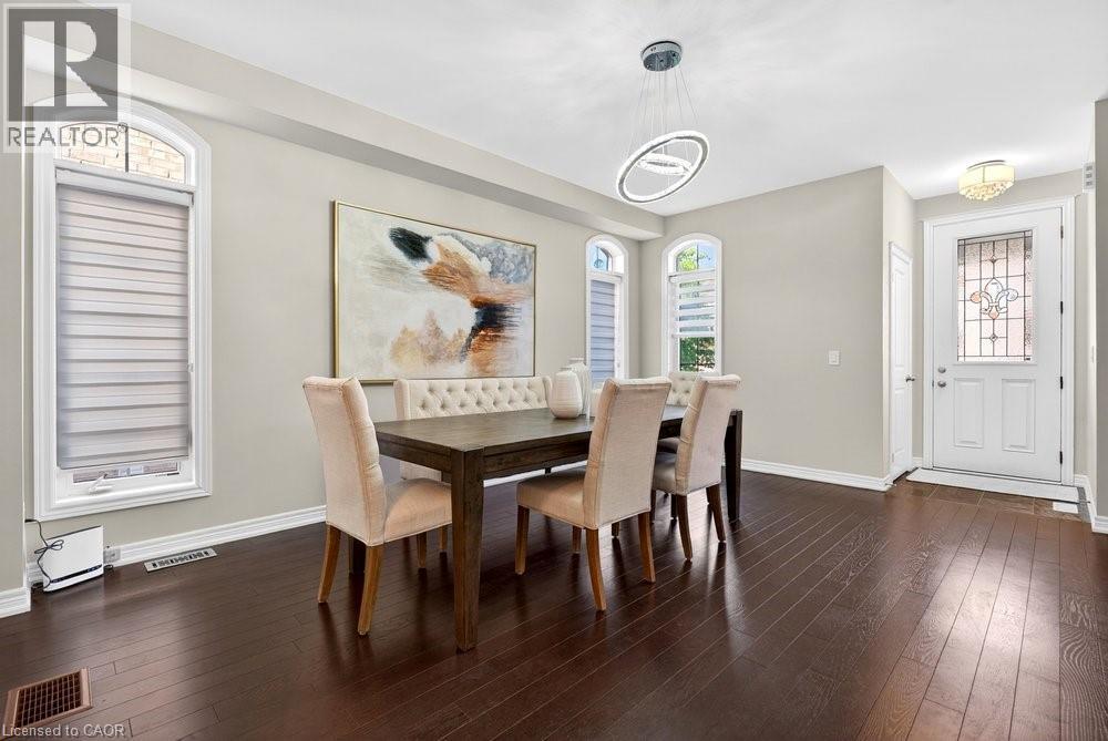 Row / Townhouse for Sale in 523 TERRACE Way|Oakville, Ontario L6M1N5 4