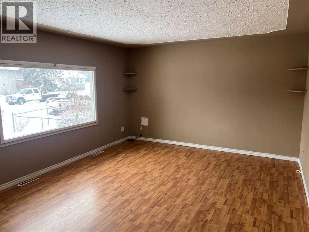 House for Sale in 1824 41 Street SE|Calgary, Alberta T2B1C3 5