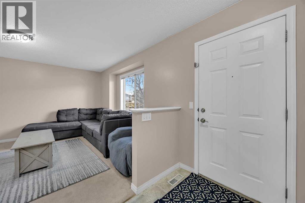 House for Sale in 26 Saddlemead Close NE|Calgary, Alberta T3J4M6 3