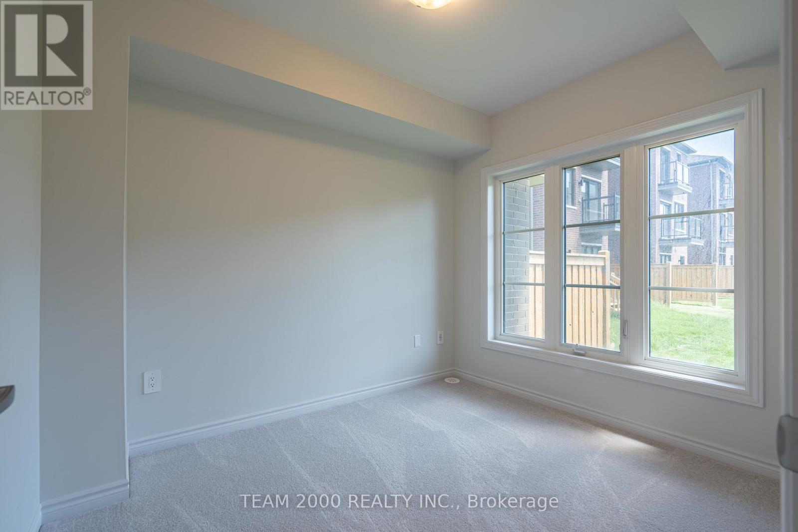 Row / Townhouse for Sale in 5938 SAIGON STREET|Mississauga (East Credit), Ontario L5V0E9 5