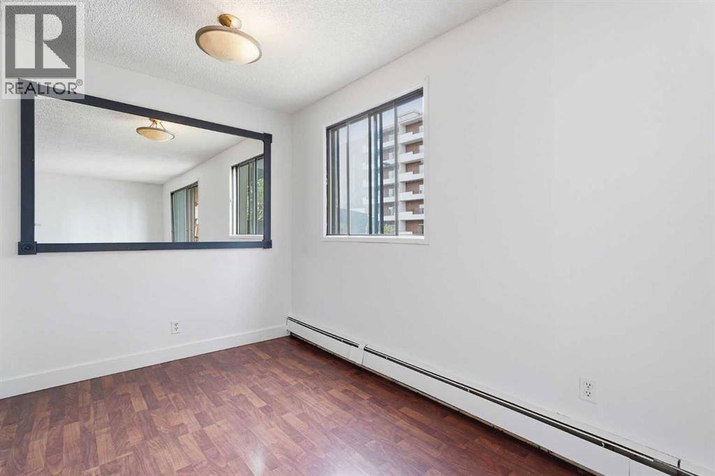 Apartment for Sale in 202, 2734 17 Avenue SW|Calgary, Alberta T3E0A7 5