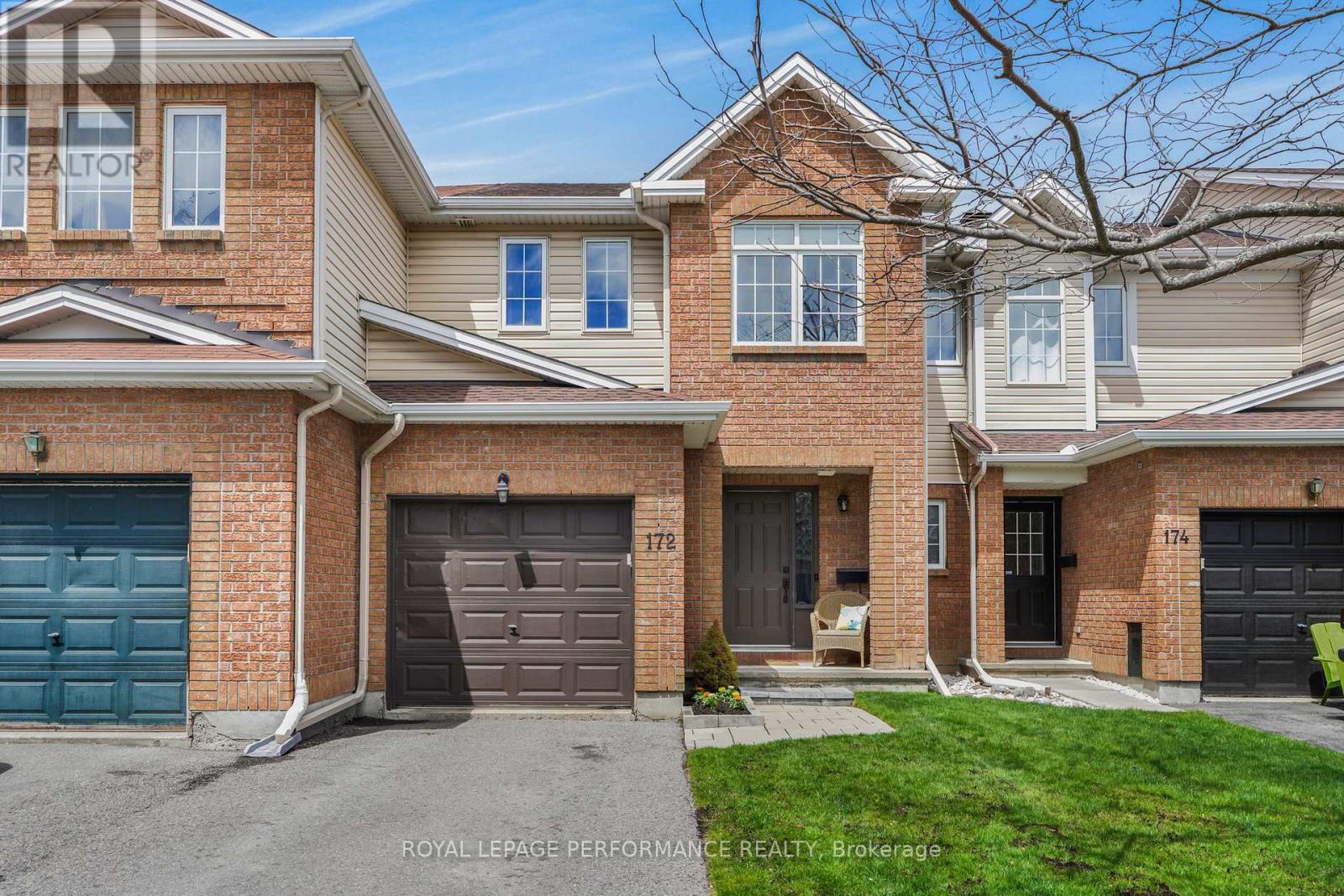 172 COLLISTON CRESCENT, Ottawa, Ontario K1V2J5