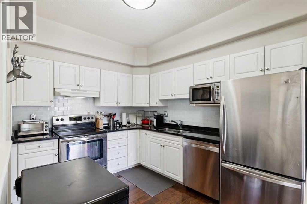 Apartment for Sale in 301, 1919 31 Street SW|Calgary, Alberta T3E2M8 4