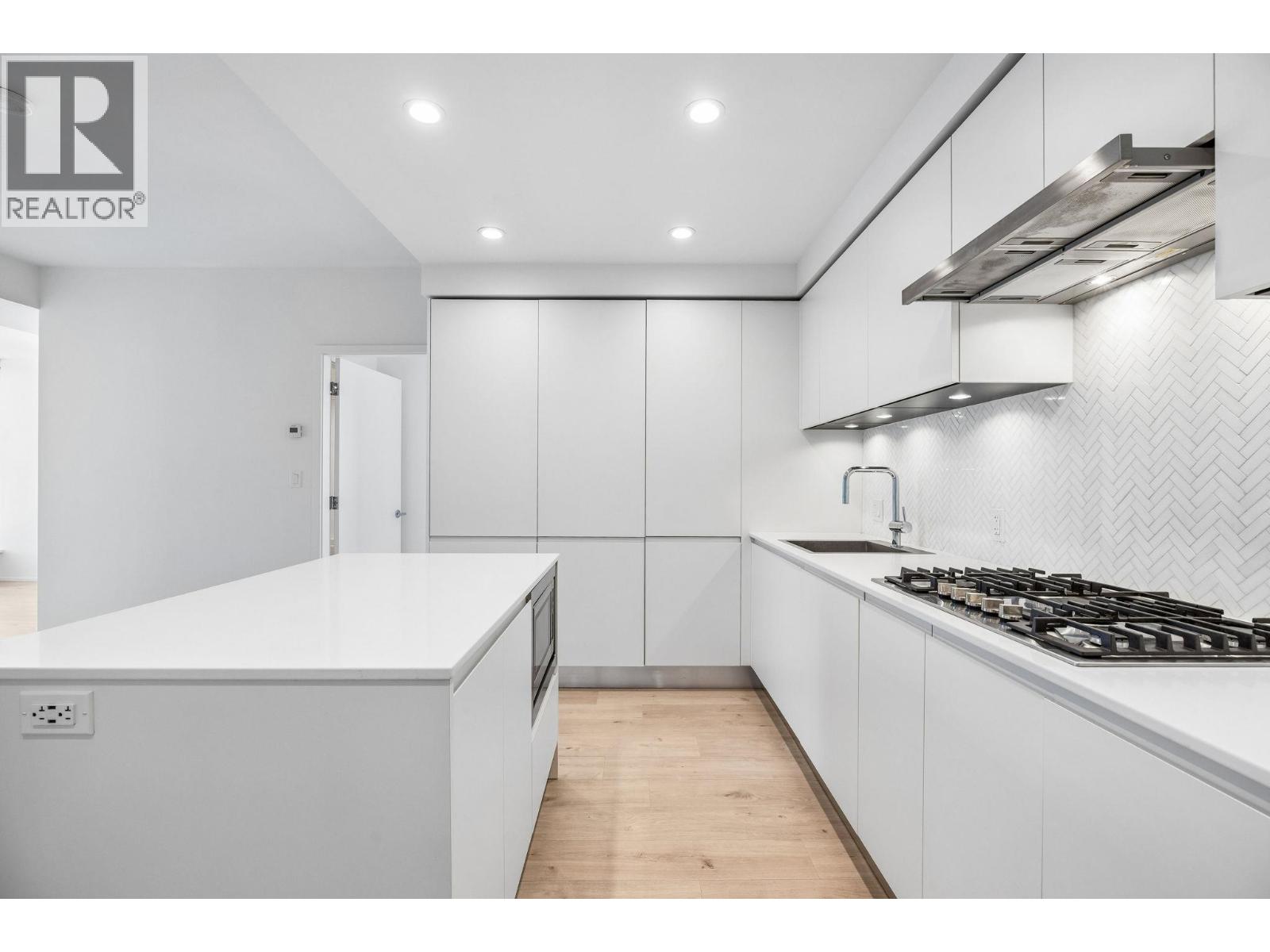 4505 3833 EVERGREEN PLACE|Burnaby, British Columbia V3J0M2