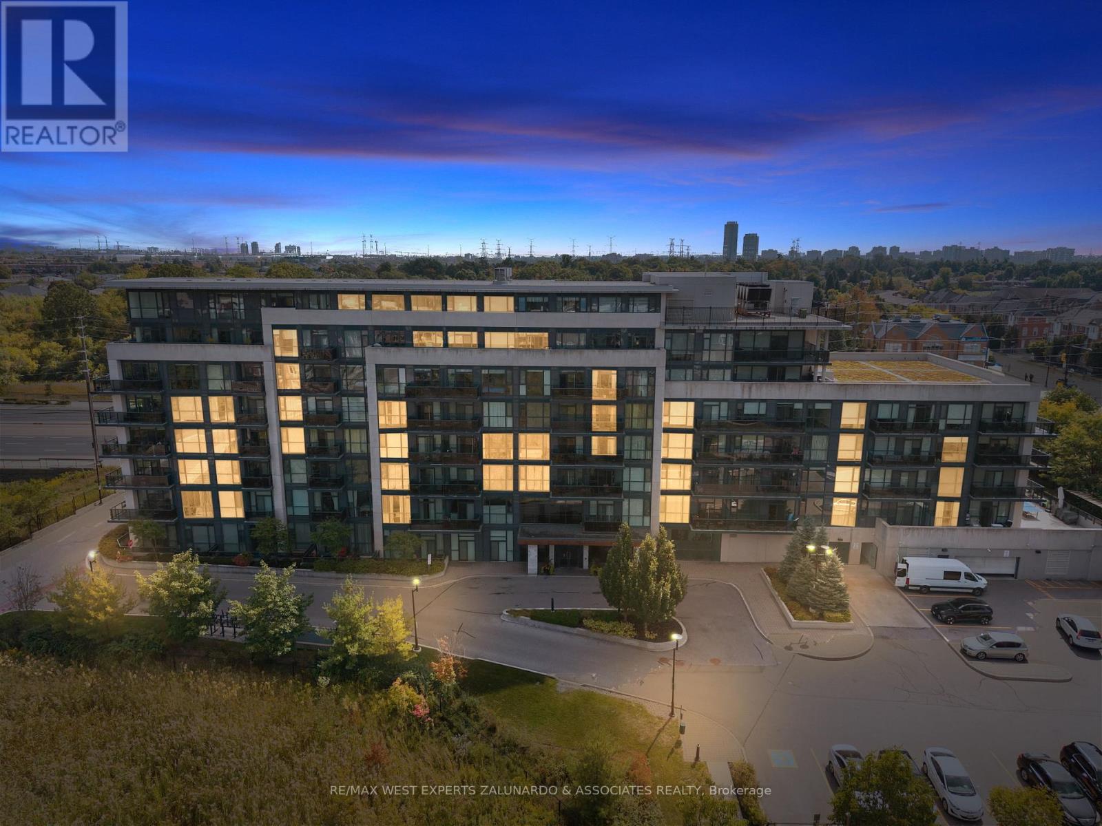 412 - 4700 HIGHWAY 7 ROAD, Vaughan (East Woodbridge), Ontario L4L0B4