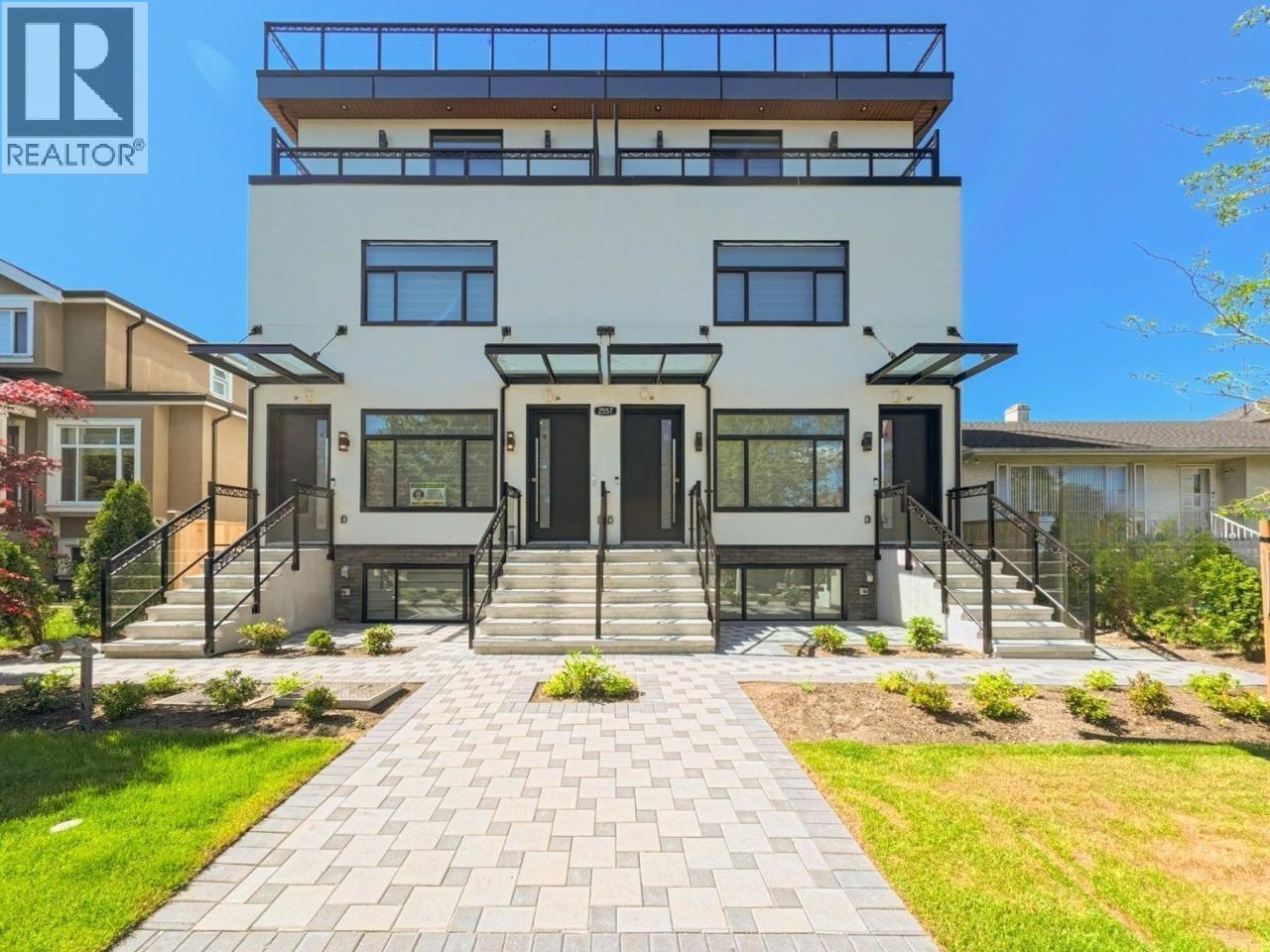 4 2557 W KING EDWARD AVENUE|Vancouver, British Columbia V6L1T5