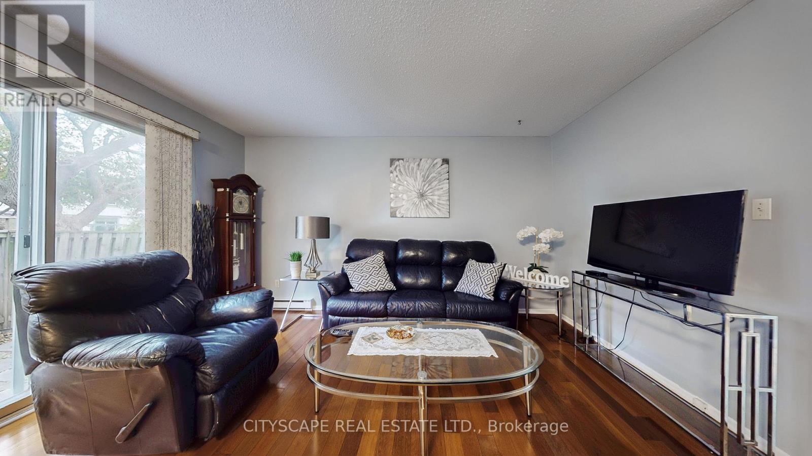 Row / Townhouse for Sale in 6 - 2701 AQUITAINE AVENUE|Mississauga (Meadowvale), Ontario L5N2H7 5