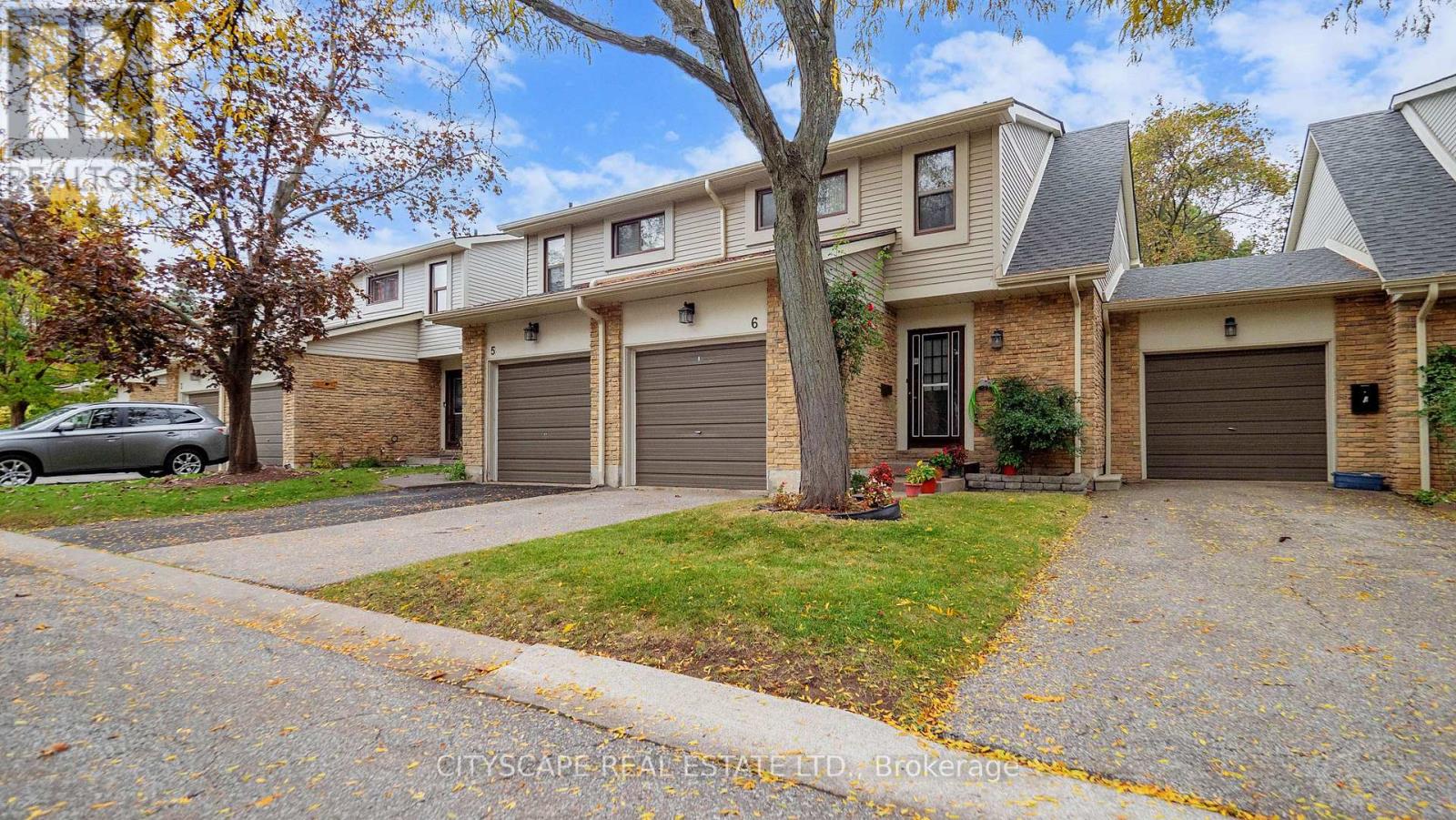 Row / Townhouse for Sale in 6 - 2701 AQUITAINE AVENUE|Mississauga (Meadowvale), Ontario L5N2H7