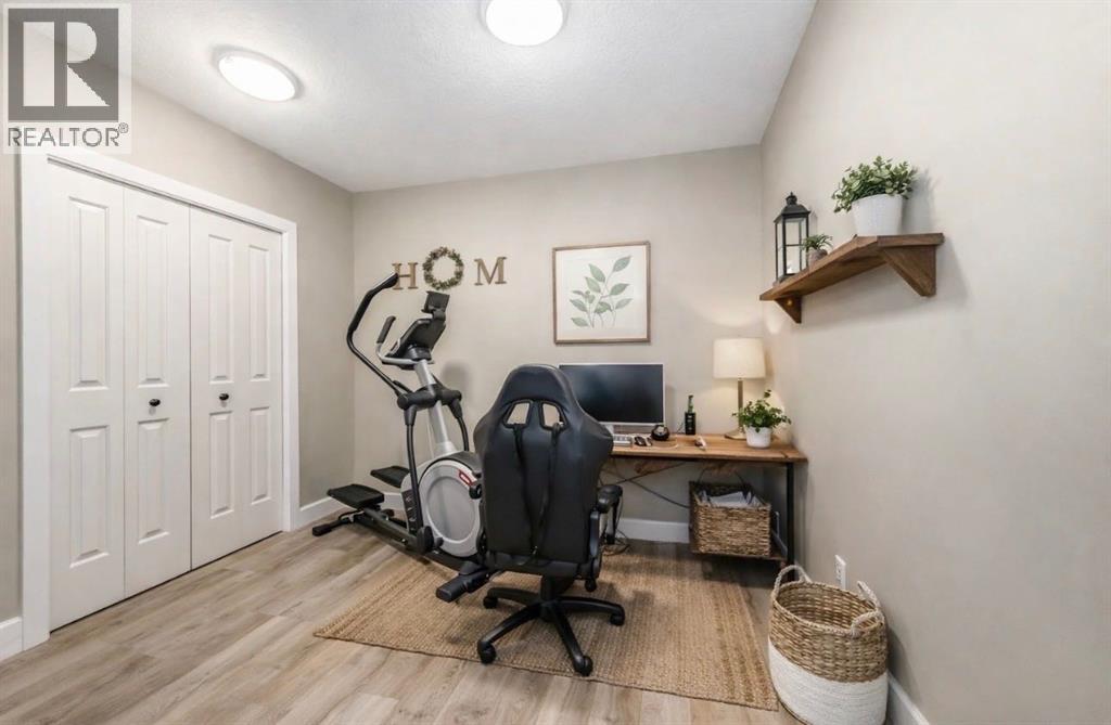 Apartment for Sale in 306, 1899 45 Street NW|Calgary, Alberta T3B4S3 2