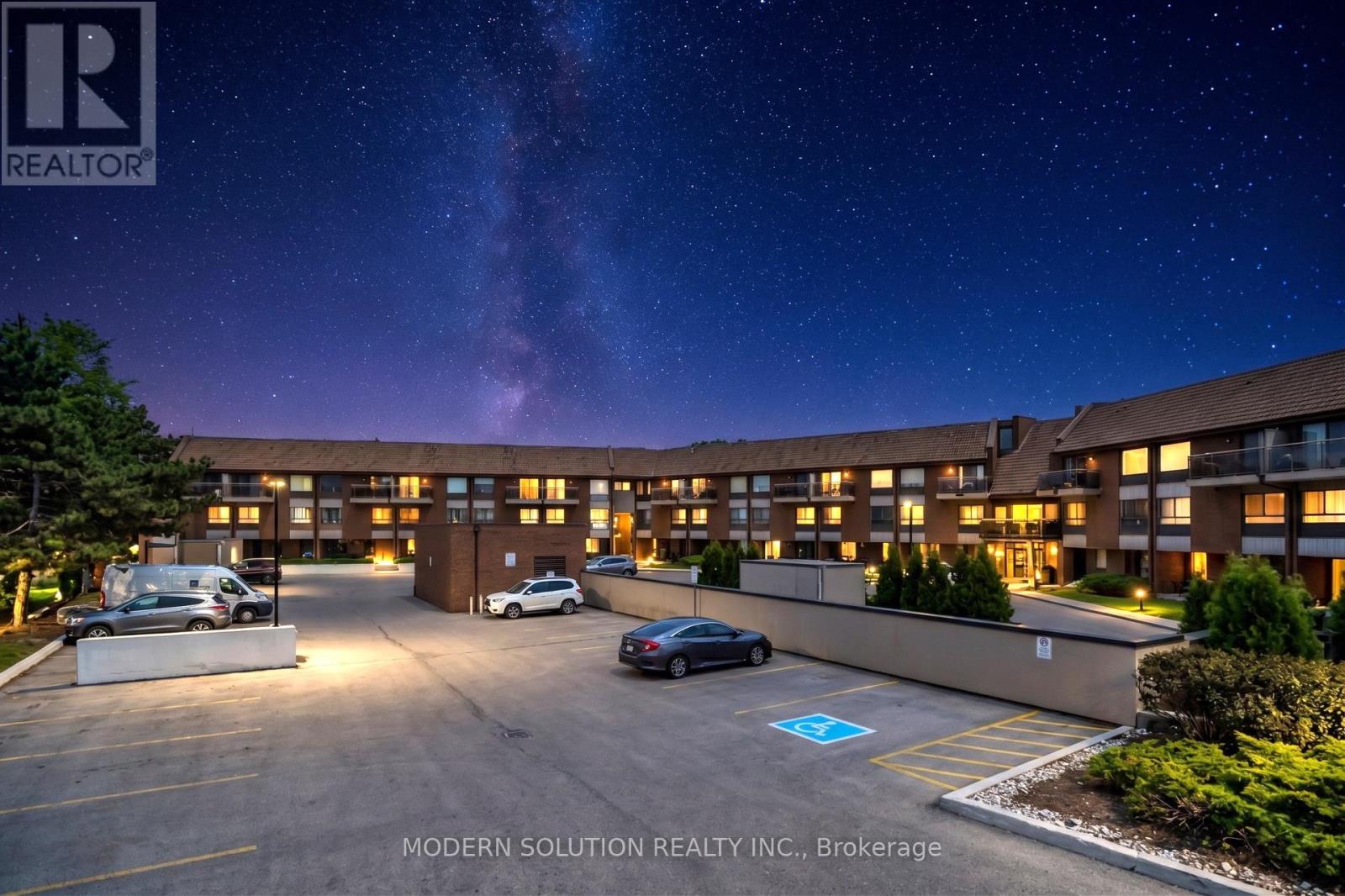 201 - 1000 CEDARGLEN GATE N