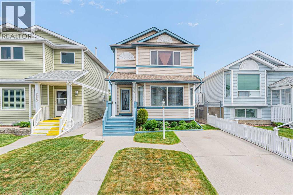 House for Sale in 259 Carmel Close NE|Calgary, Alberta T1Y6Y4