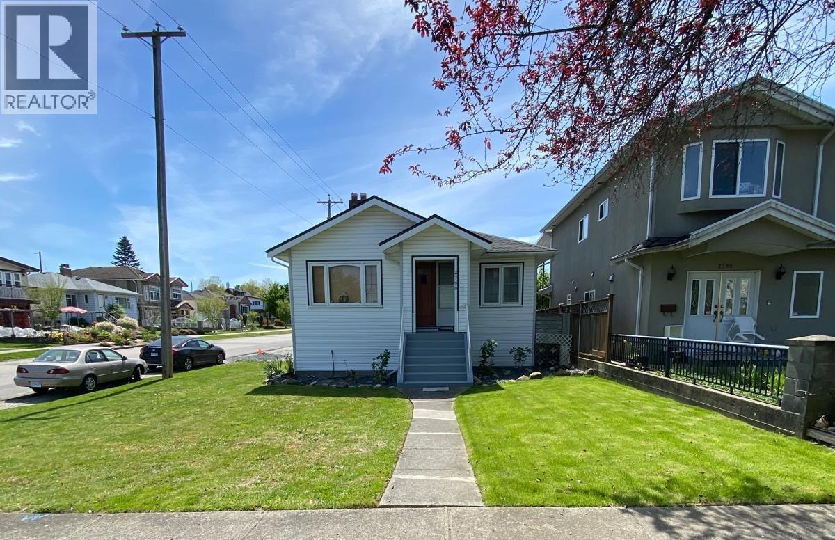 2790 WILLIAM STREET|Vancouver, British Columbia V5K2Y8