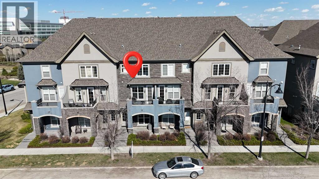 Row / Townhouse for Sale in 424 Quarry Way SE|Calgary, Alberta T2C5N4 3