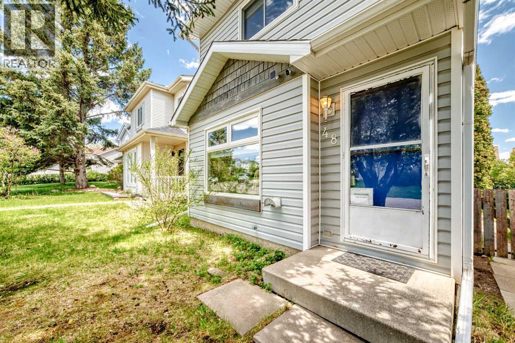 House for Sale in 48 Millcrest Way SW|Calgary, Alberta T2Y2J4 5