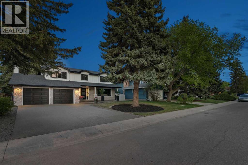 House for Sale in 111 Canata Close SW|Calgary, Alberta T2W1P8 5