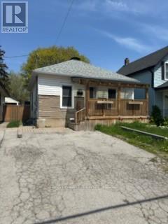 182 BLOOR STREET W