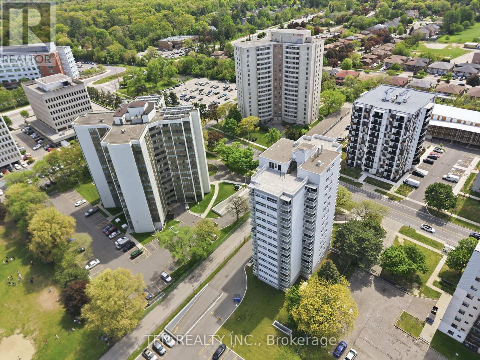 1204 - 2345 CONFEDERATION PARKWAY, Mississauga (Cooksville), Ontario L5B2H3