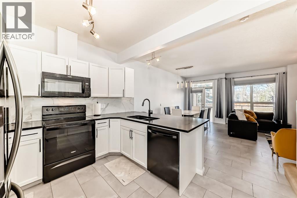 Row / Townhouse for Sale in 124 Royal Manor NW|Calgary, Alberta T3G5T6 4