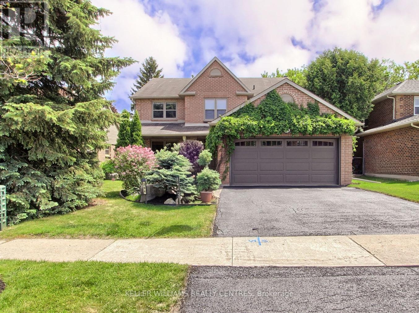 204 CROSSLAND GATE