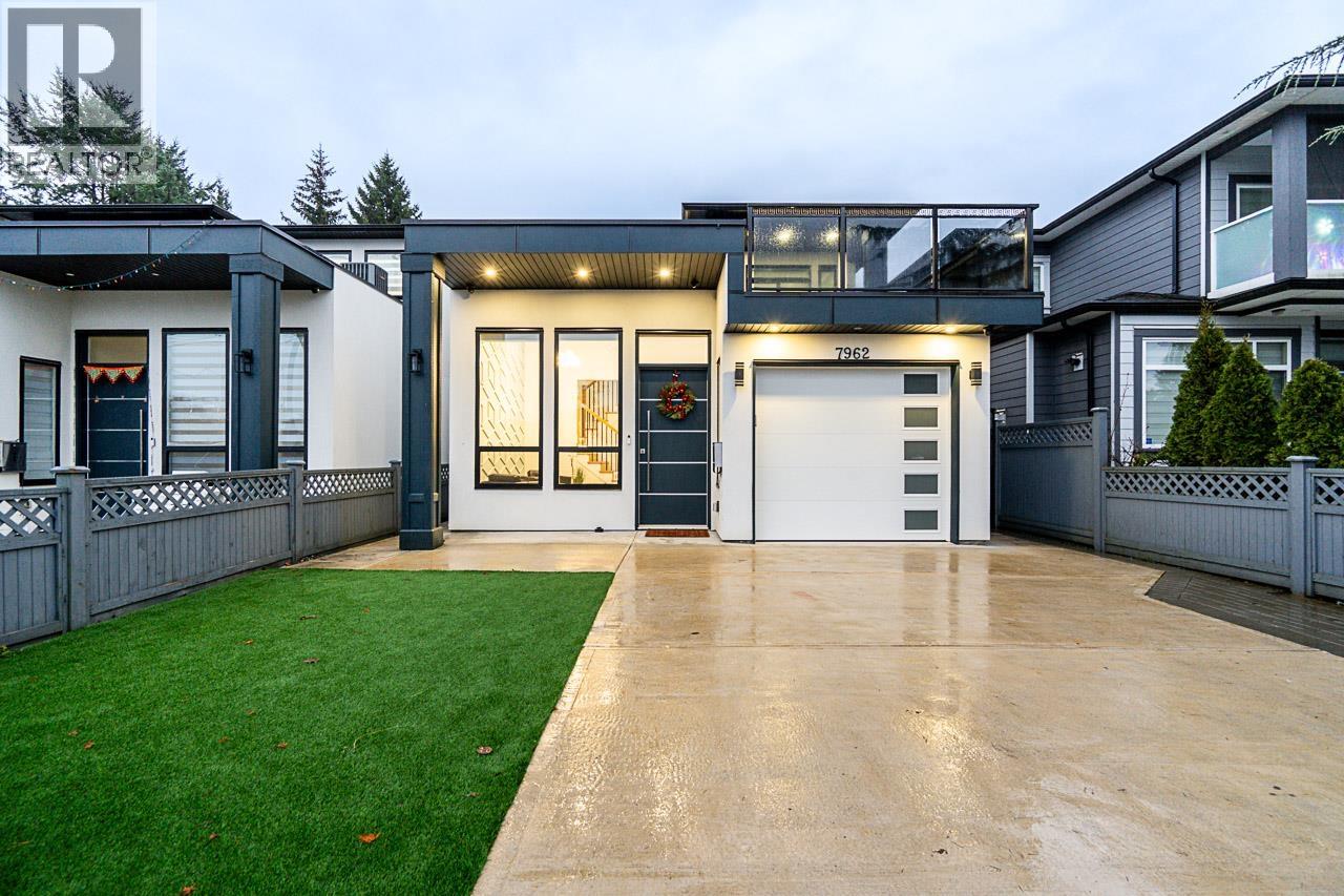 7962 EDMONDS STREET|Burnaby, British Columbia V3N1C2