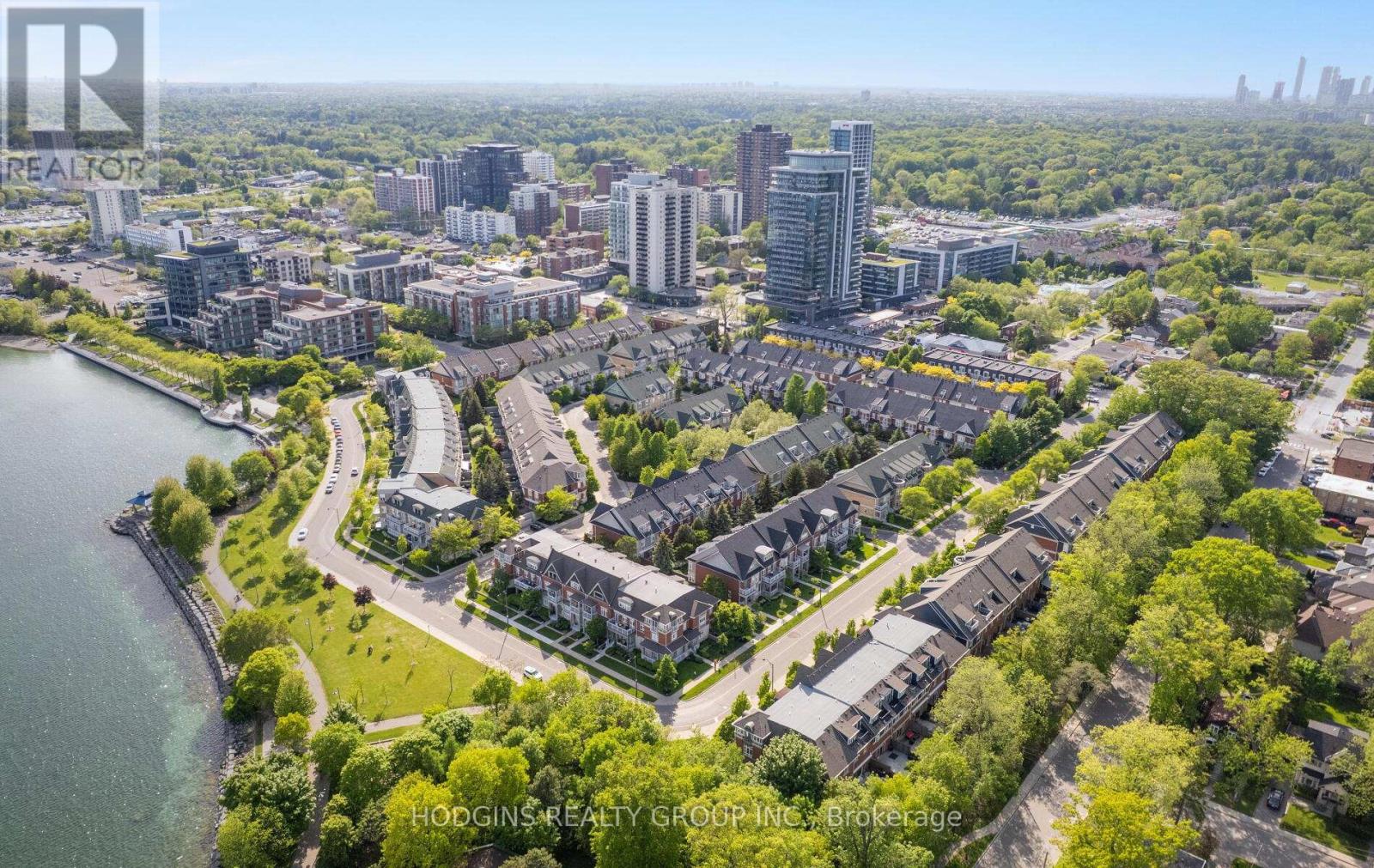 Row / Townhouse for Sale in 42 - 136 ST LAWRENCE DRIVE|Mississauga (Port Credit), Ontario L5G4V1 4