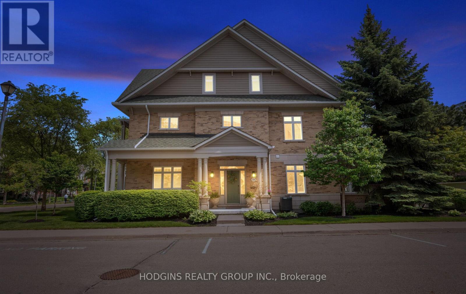 Row / Townhouse for Sale in 42 - 136 ST LAWRENCE DRIVE|Mississauga (Port Credit), Ontario L5G4V1 5