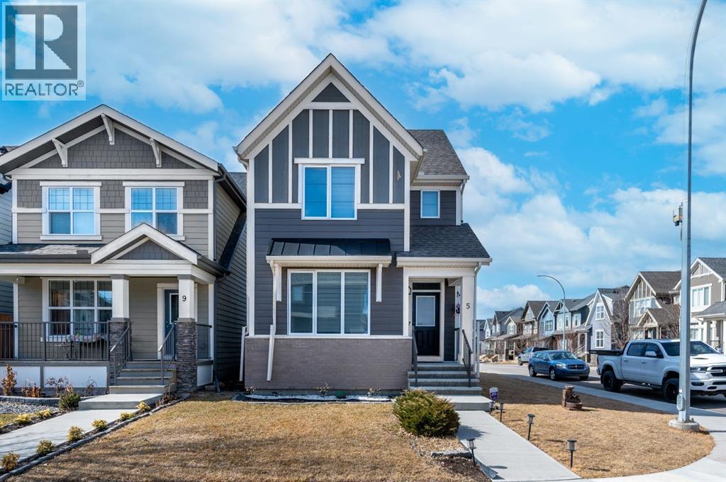 House for Sale in 5 Masters Street SE|Calgary, Alberta T3M2R5