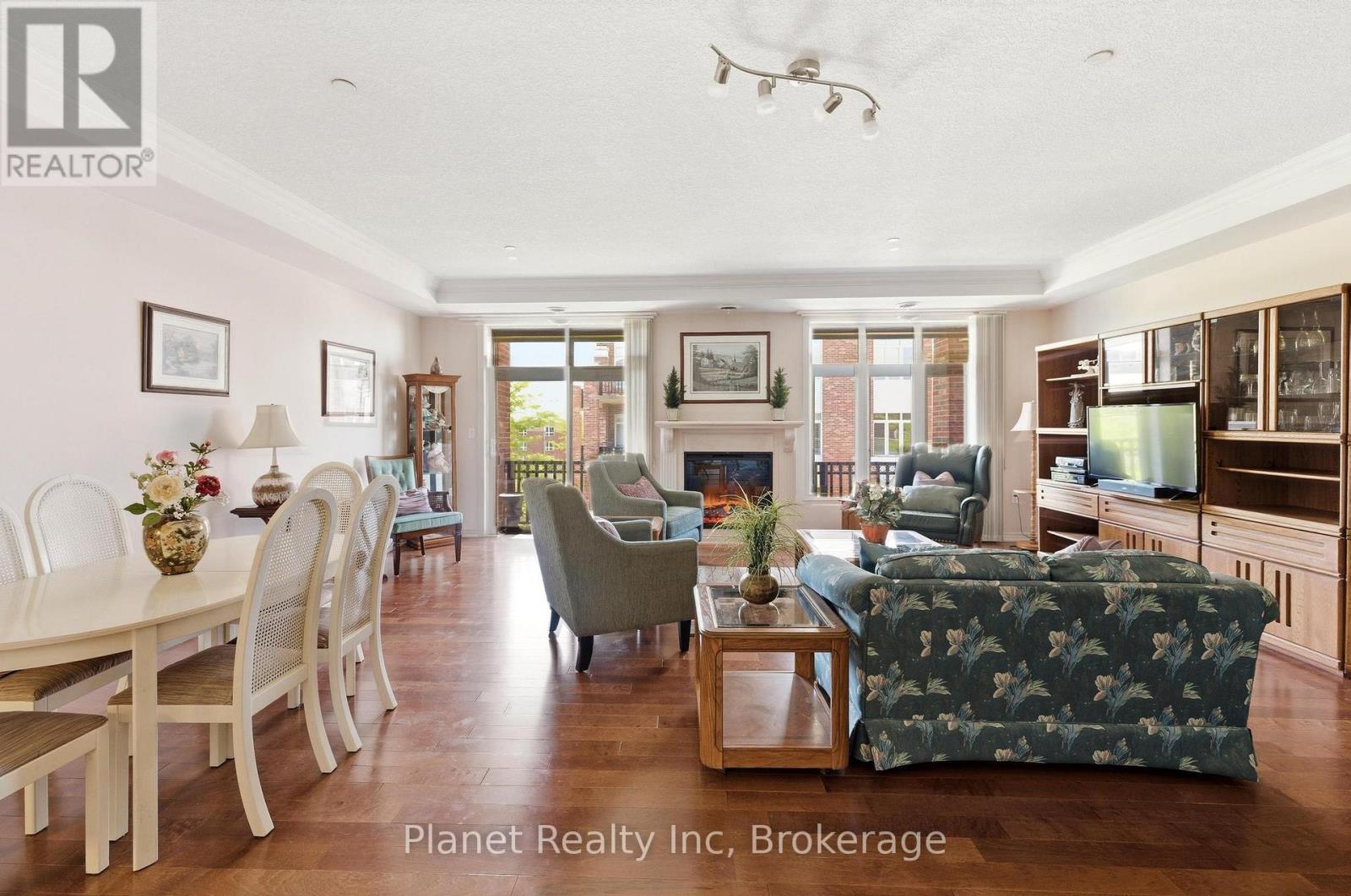 D301 - 71 BAYBERRY DRIVE