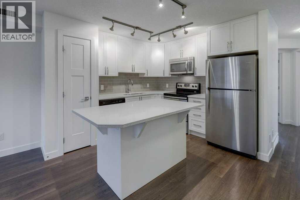 Row / Townhouse for Sale in 28 Evanscrest Gardens NW|Calgary, Alberta T3P0S1 4