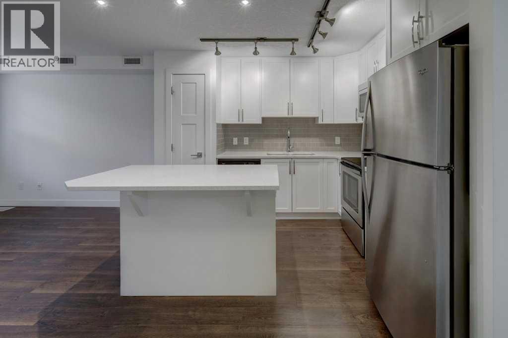 Row / Townhouse for Sale in 28 Evanscrest Gardens NW|Calgary, Alberta T3P0S1 5