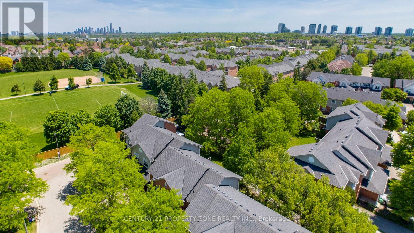 Row / Townhouse for Sale in 40 - 5659 GLEN ERIN DRIVE|Mississauga (Central Erin Mills), Ontario L5M5P2 3